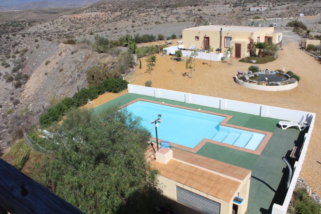 Oasis Montana Peace In Tabernas Desert מראה חיצוני תמונה